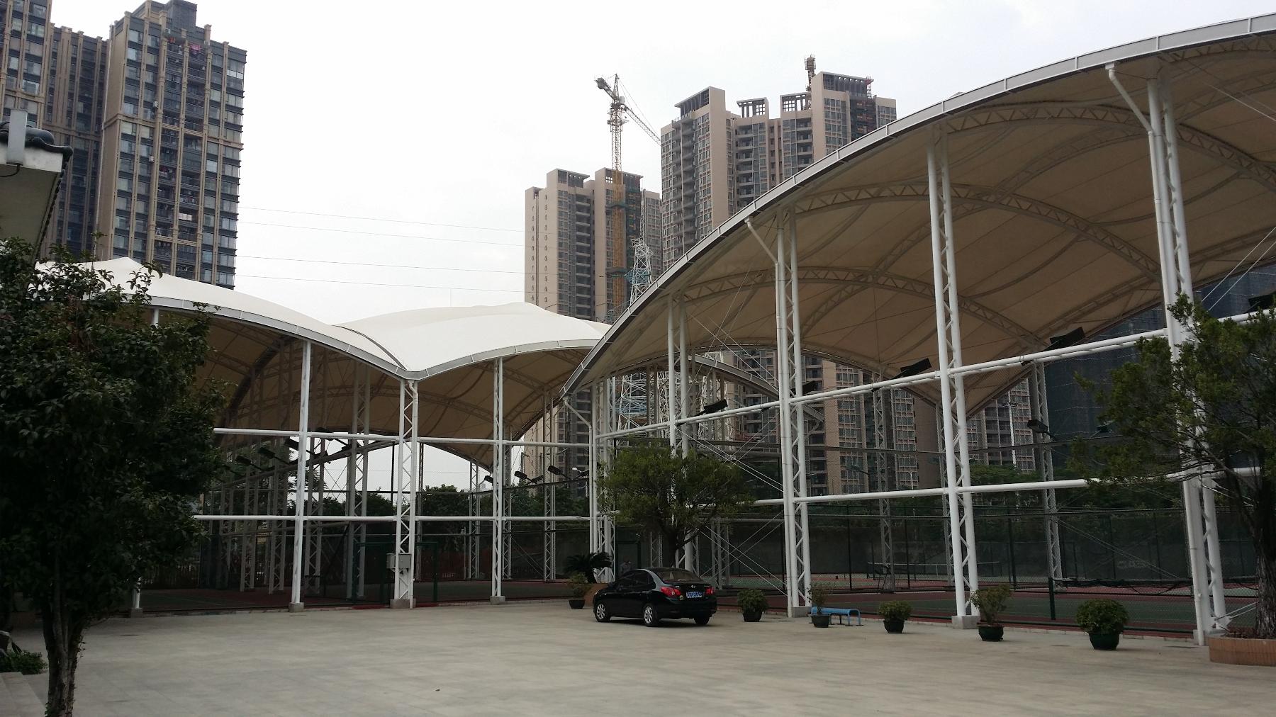 摘要:广州黄埔体育中心网球场